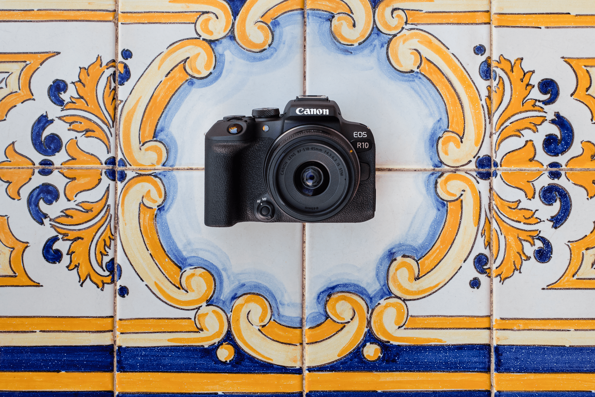 Canon EOS R10